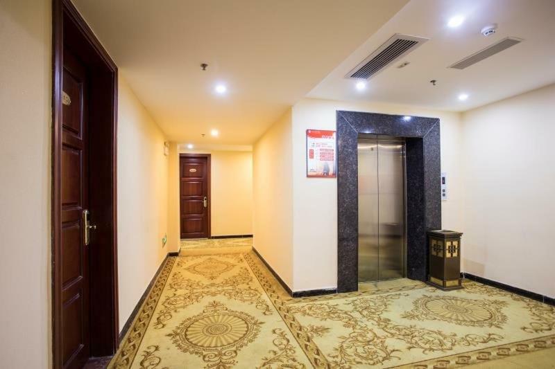 Longhui Business Hotel Chuej-čou Exteriér fotografie